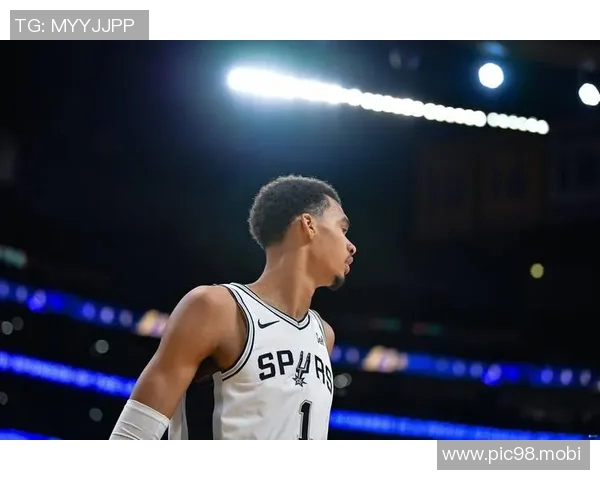 [2026年02月05日] NBA最新战报：约翰逊25分文班亚马22+14率队取胜，马刺赛季四杀联盟头名雷霆